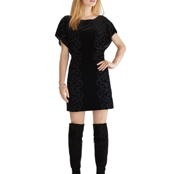 WHITE HOUSE BLACK MARKET Dress Goth Velvet Flutter - Picture 3 of 6